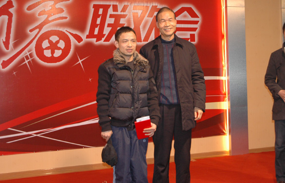 ���Ͼٰ조��Хӭ�´� ���ƴ�δ����2010���´�������